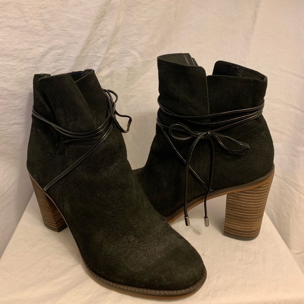 Black Tie Heeled Booties